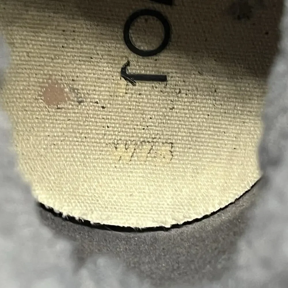 TOMS womens paxton sneaker gray faux fur size 7.5 slip on casual comfort